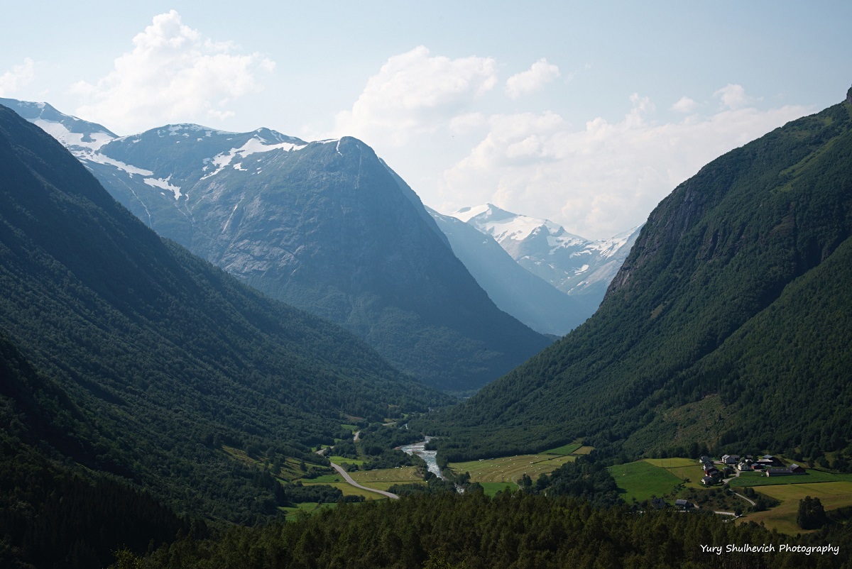 Мандрівка в Норвегію: захопливі фіорди, найдовші тунелі, неприступні гори й льодовики - Фото