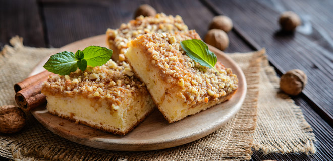 Рецепт десерту: тертий пиріг з обліпиховим джемом - Фото