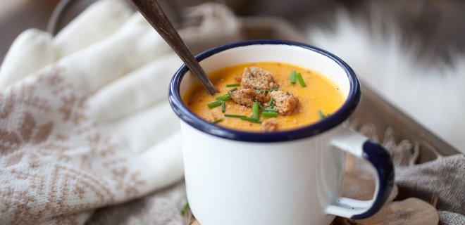 Швидкий та корисний обід. Рецепти овочевих супів: з печених помідорів, буряку та батату - Фото