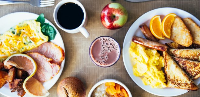 Рецепти ситних білкових сніданків для енергійного початку дня - Фото