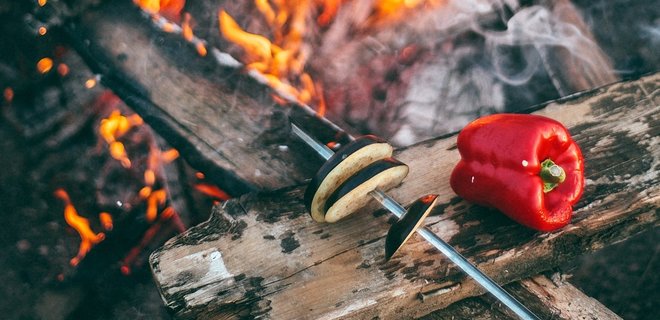 Рецепти страв, які можна приготувати на мангалі або вогнищі. Не тільки шашлики - Фото