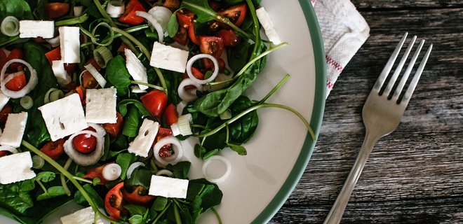 Як зробити салат максимально корисним для здоров'я та фігури. Вісім розповсюджених помилок - Фото