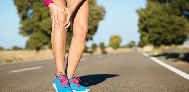 Шість способів позбутися болю в колінах під час ходьби - Фото