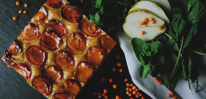 Рецепти десертів. Готуємо страви з абрикосом: чизкейк, пиріг та тарт - Фото