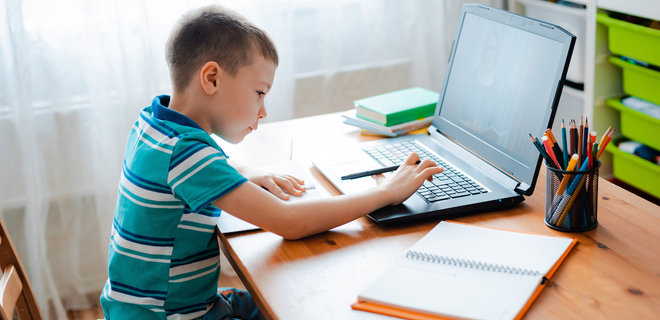 До конца года Всеукраинская школа онлайн сделает уроки для 5-11 классов - Фото