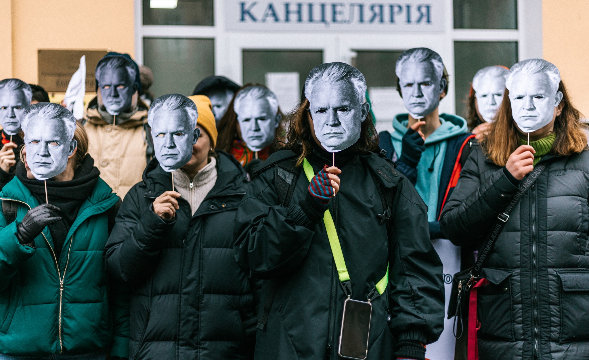 Неподписанный контракт, обыски и судебные дела: что сейчас происходит с Довженко-Центром - Фото
