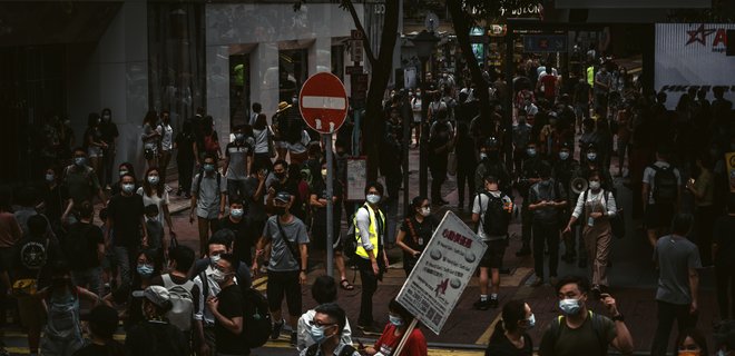 В Гонконге упраздняют масочный режим. Впервые за три года - Фото