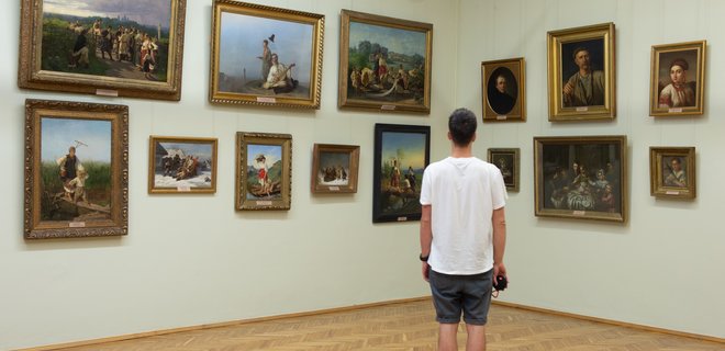 Національний художній музей проведе аукціон на підтримку родини, яка втратила житло на Київщині - Фото