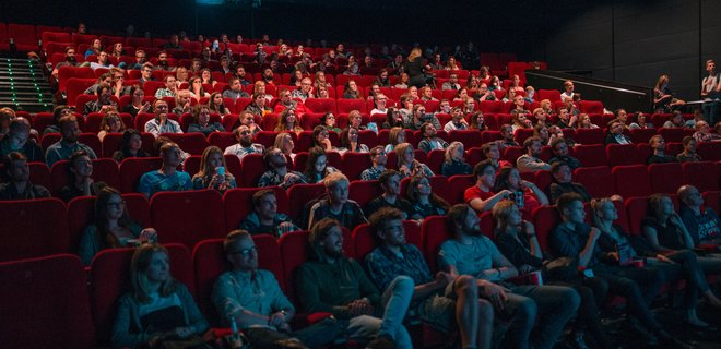 Лише 14% шанувальників українського кіно дивляться його у кінотеатрах — опитування Gradus Research - Фото