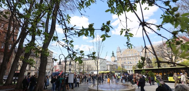 Во Львове открыли фонтан, посвященный Герою Украины 