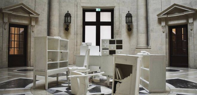 В Берлине открылась выставка, привлекающая внимание к уничтожению украинских библиотек - Фото