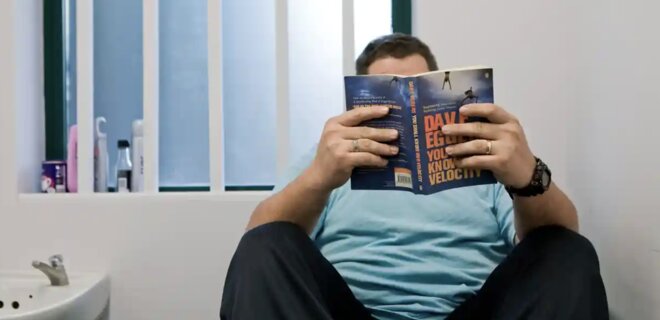 В Украине предлагают уменьшать тюремное заключение за чтение книг – законопроект - Фото