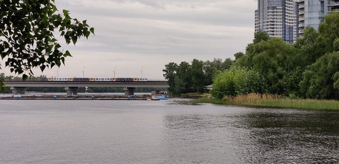 Київ витратить 15 млн грн на ремонт мосту Метро – його нещодавно закривали на капремонт - Фото