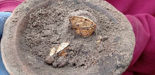 В Белой Церкви археологи обнаружили сокровища времен Гетманщины — фото - Фото