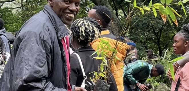 В Кении объявили государственный выходной, чтобы граждане высадили 100 миллионов деревьев - Фото