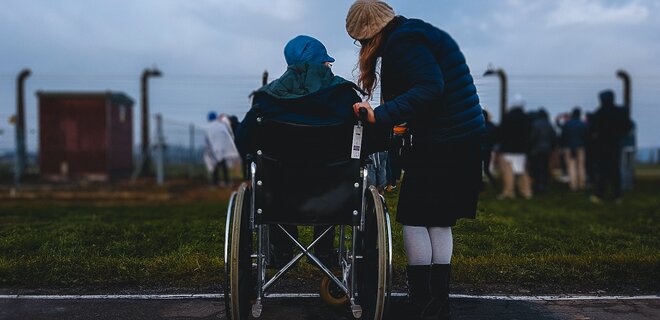 Сочувствие — главная эмоция, которую испытывают к людям с инвалидностью, — исследование - Фото